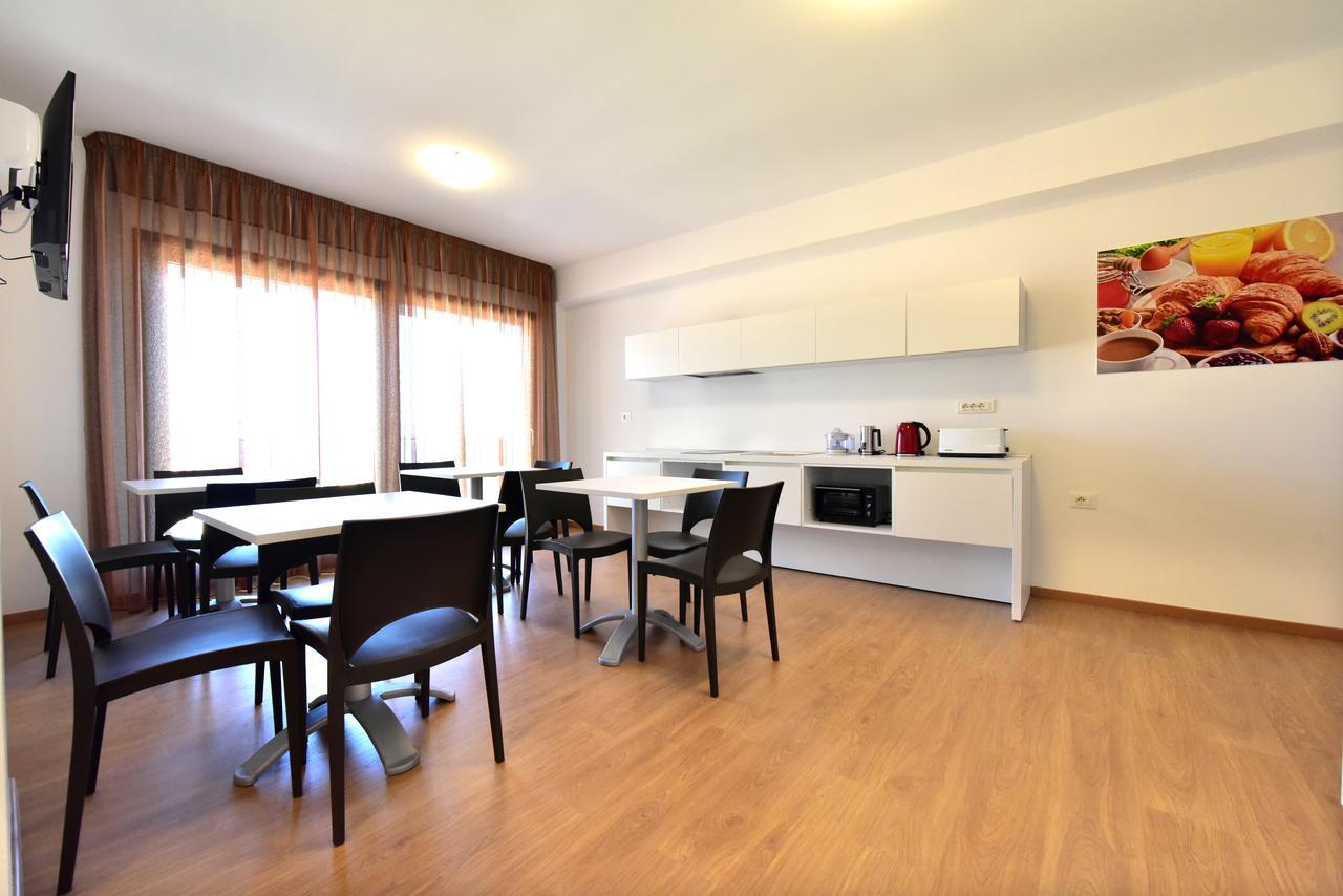 רג'יו די קאלאבריה Trip Room & Breakfast מראה חיצוני תמונה